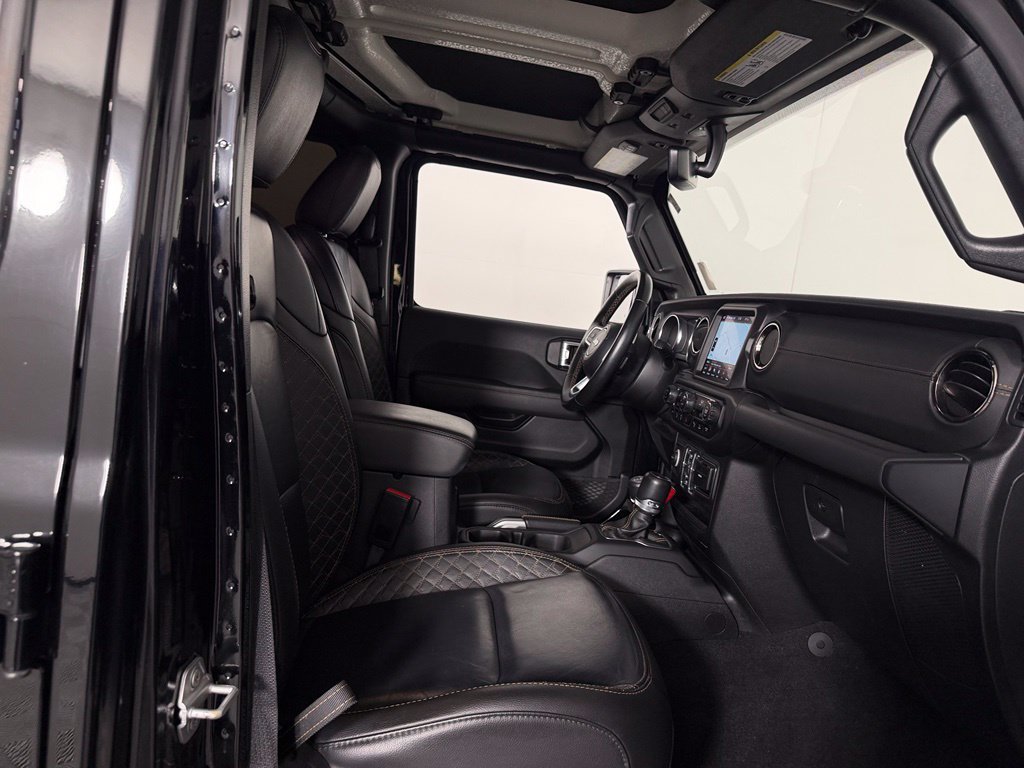 Used 2021 Jeep Wrangler Unlimited Sahara AWD/4WD image 28