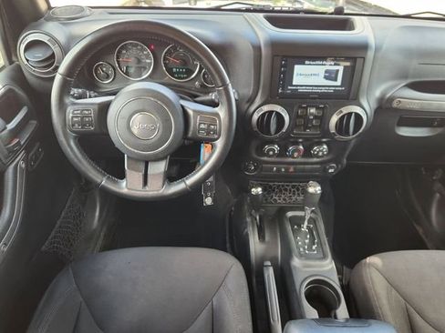 Used 2017 Jeep Wrangler Unlimited Sport w/ Quick Order Package 24S AWD/4WD image 24