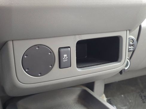 Used 2018 Nissan Frontier S RWD image 28
