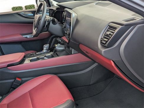 Used 2024 Lexus NX 350 AWD image 15