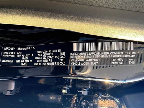 Used 2017 Maserati Levante image 34