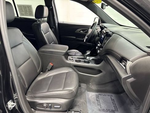 Used 2023 Chevrolet Traverse LT w/ LT Premium Package AWD/4WD image 10