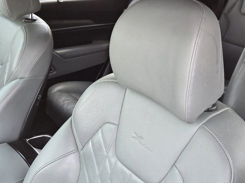 Used 2023 Kia Telluride SX Prestige X-Line image 19