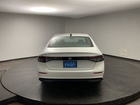 New 2025 Honda Accord SE image 6