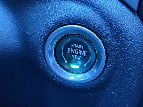 Used 2020 Chevrolet Silverado 1500 LT w/ All-Star Edition image 33