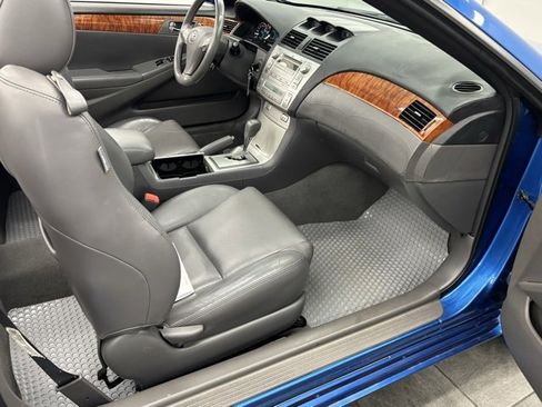 Used 2008 Toyota Solara Convertible image 29