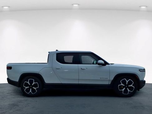 Used 2022 Rivian R1T Adventure AWD/4WD image 12