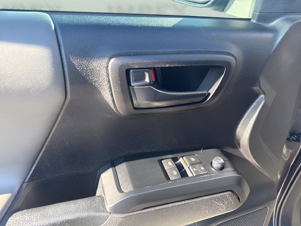 Used 2022 Toyota Tacoma SR RWD image 22