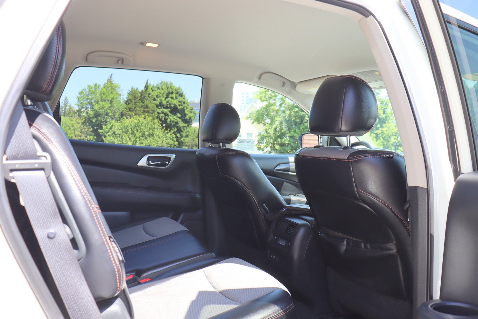 Used 2020 Nissan Pathfinder SV w/ Rock Creek Edition FWD image 18
