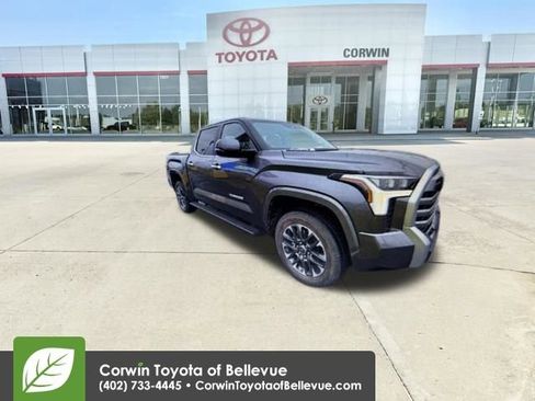 Used 2024 Toyota Tundra Limited AWD/4WD image 30