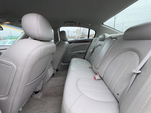 Used 2007 Buick Lucerne CXL w/ Luxury Package image 11
