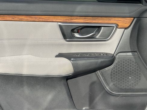 Used 2018 Honda CR-V EX image 17