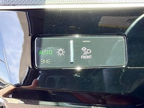 Used 2022 Audi e-tron S Premium Plus AWD/4WD image 34