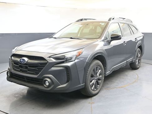 Certified 2025 Subaru Outback Onyx Edition AWD/4WD image 1