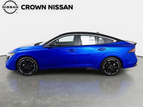 New 2026 Nissan Sentra SR w/ SR Premium Package image 8