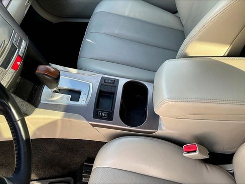 Used 2013 Subaru Outback 2.5i Limited image 16