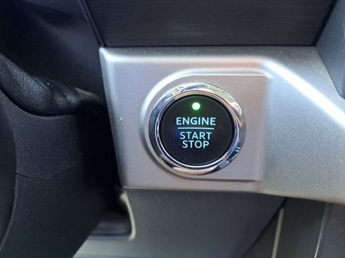 Used 2021 Ford F150 4x4 SuperCrew image 18