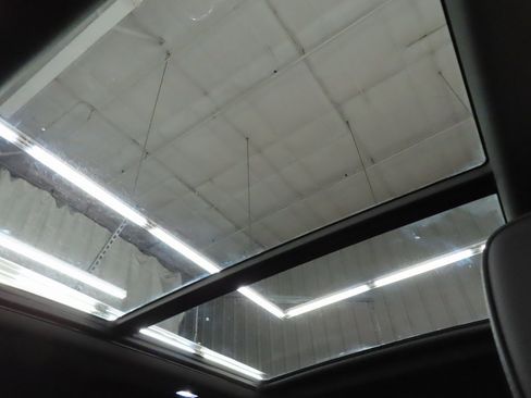 Used 2025 GMC Yukon Denali image 29