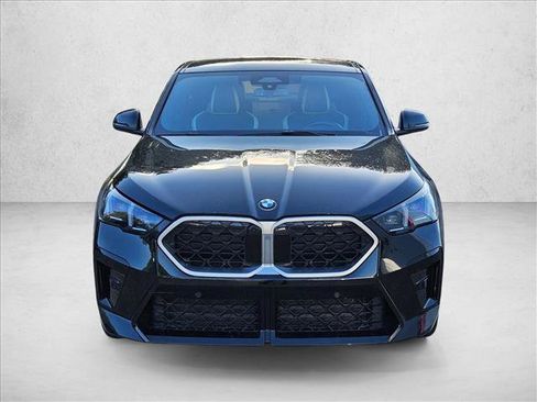 Used 2026 BMW X2 xDrive28i AWD/4WD image 2