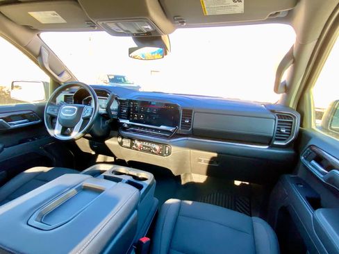 Used 2023 GMC Sierra 1500 Elevation image 32