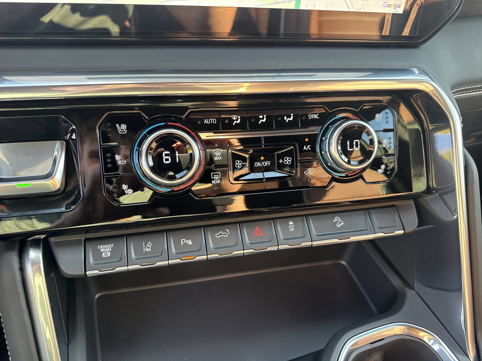 New 2026 GMC Sierra 2500 Denali Ultimate AWD/4WD image 17