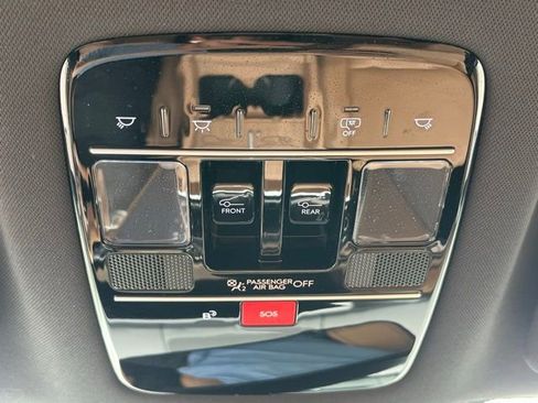 Used 2025 Hyundai Santa Fe Limited AWD/4WD image 29