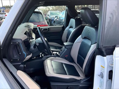 Used 2024 Ford Bronco Wildtrak image 8