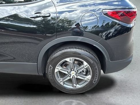 Used 2024 Chevrolet Blazer LT FWD image 38