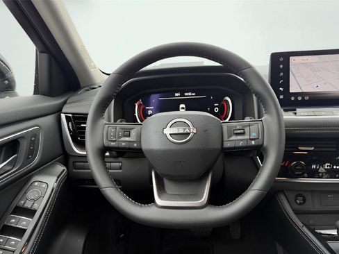 New 2026 Nissan Rogue Platinum image 31