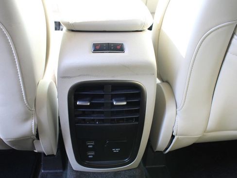 Used 2019 Lincoln MKC Reserve image 56