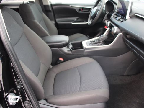 Certified 2023 Toyota RAV4 LE image 19