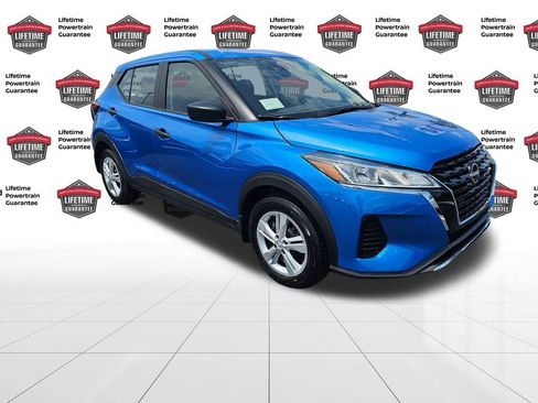 Certified 2025 Nissan Kicks Play S image 5