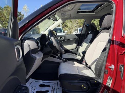 New 2026 Hyundai Venue SEL image 12