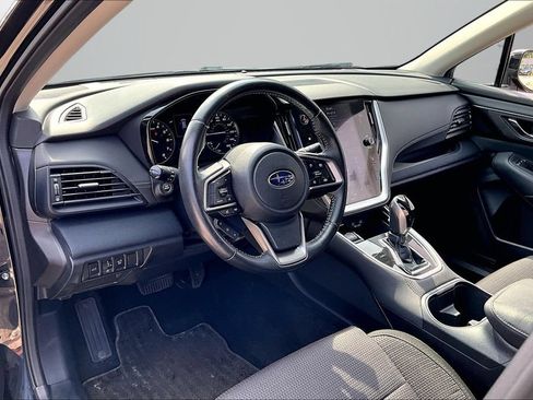 Used 2022 Subaru Outback Premium AWD/4WD image 17