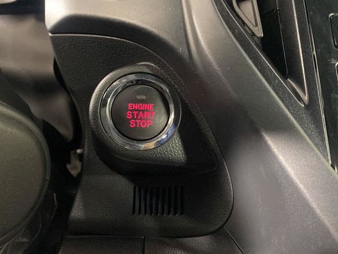Used 2025 Subaru Forester Premium AWD/4WD image 20