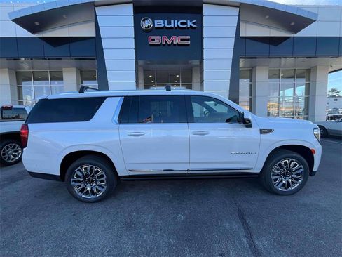 Certified 2024 GMC Yukon XL Denali Ultimate image 2
