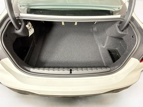 Used 2026 BMW 430i Coupe w/ M Sport Package image 13