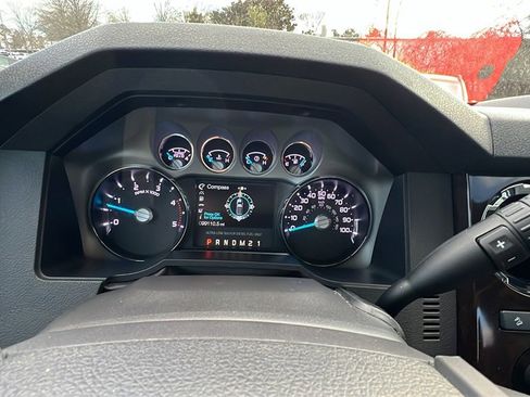 Used 2016 Ford F250 Platinum w/ FX4 Off-Road Package image 28