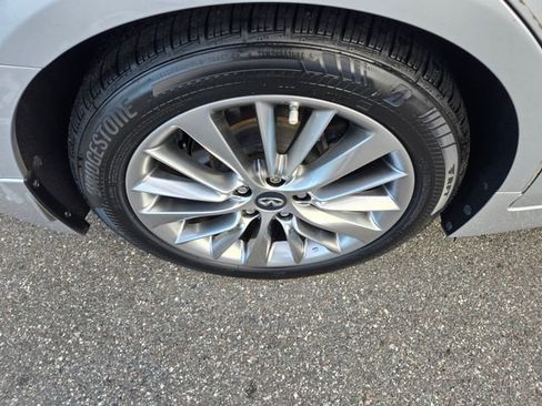 Used 2018 INFINITI Q50 Luxe w/ Cargo Package (L95) image 11