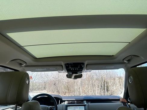 Used 2017 Land Rover Range Rover Supercharged AWD/4WD image 26