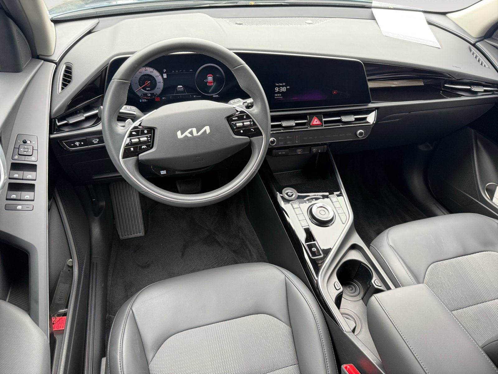 Used 2024 Kia Niro Wind FWD image 15