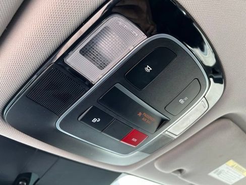 Used 2025 Hyundai Sonata SEL FWD image 30