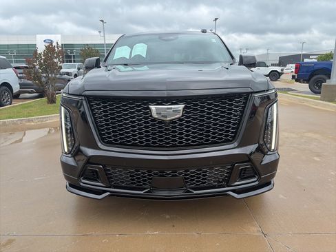 Used 2026 Cadillac Escalade V image 8