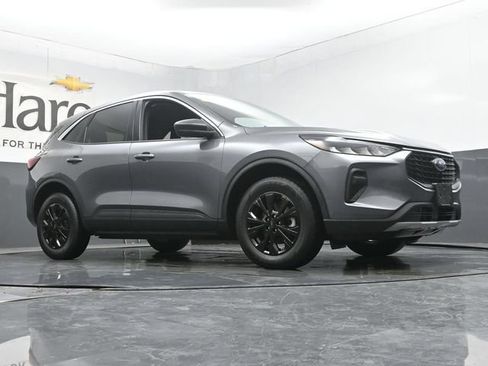 Used 2024 Ford Escape Active AWD/4WD image 2