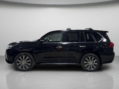 Used 2019 Lexus LX 570 4WD w/ Luxury Package image 7