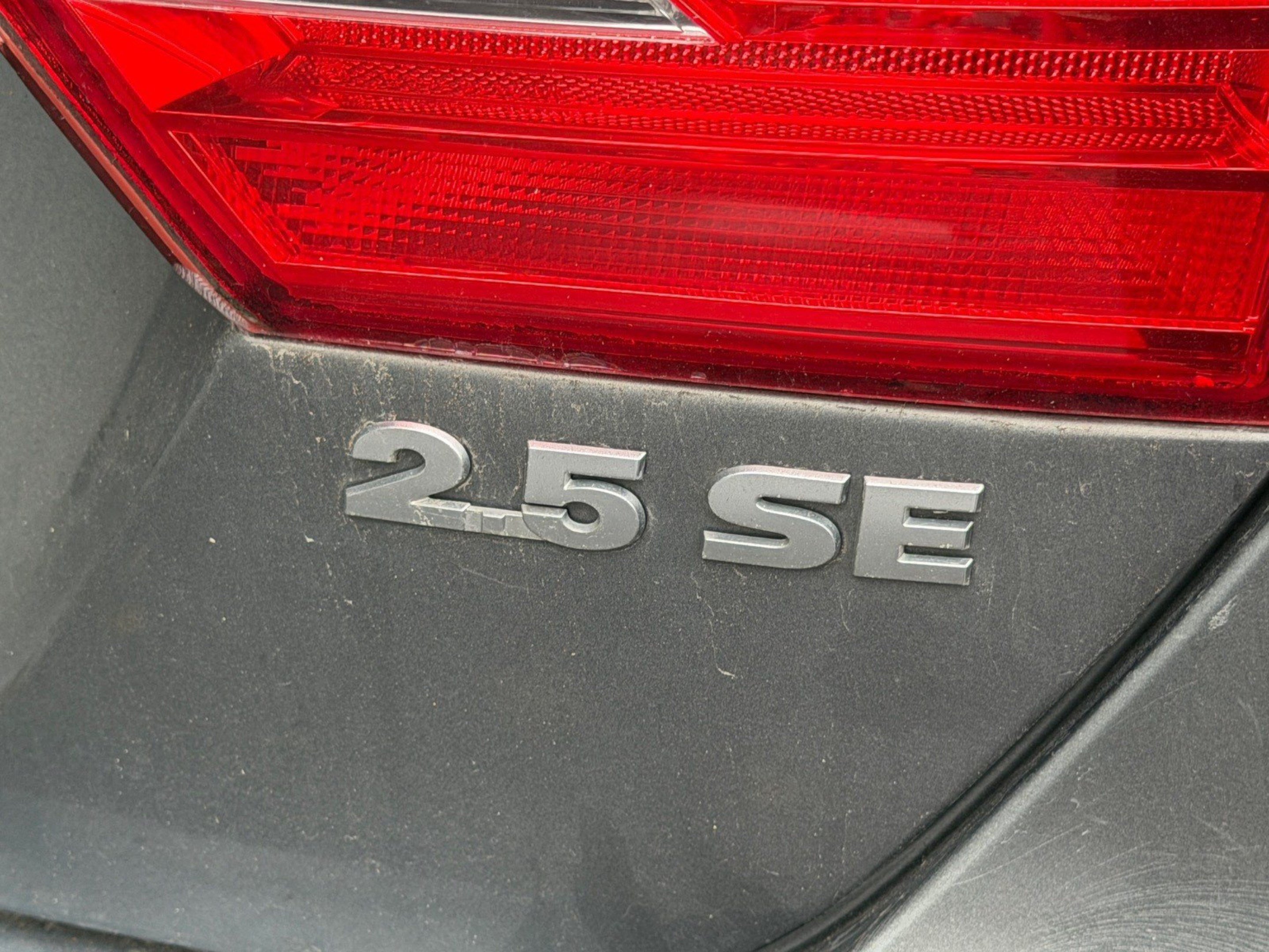 Used 2012 Volkswagen Jetta SE FWD image 8