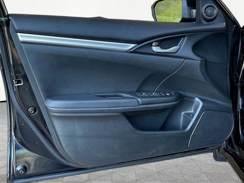 Used 2019 Honda Civic Sport image 18
