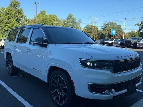 Used 2025 Jeep Wagoneer L Series III w/ Quick Order Package 25C Super AWD/4WD image 1