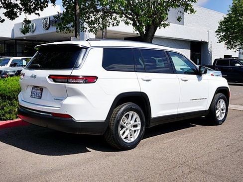 Certified 2023 Jeep Grand Cherokee L Laredo RWD image 8