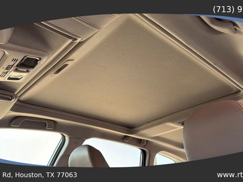 Used 2014 Subaru Forester 2.5i Touring image 21